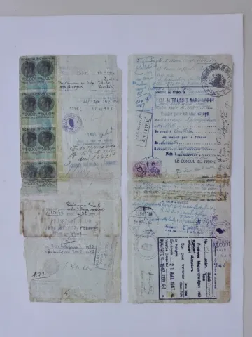 Documento en proceso de restauración y conservación.